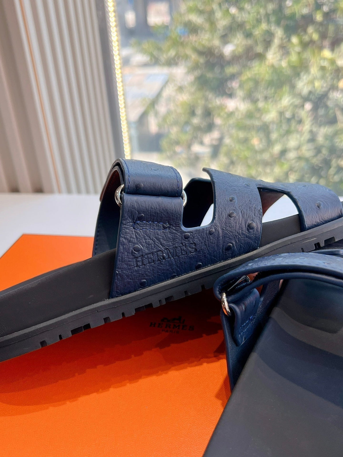HERMES CHYPRE SANDAL IN BLACK GRAINED CALFSKIN
