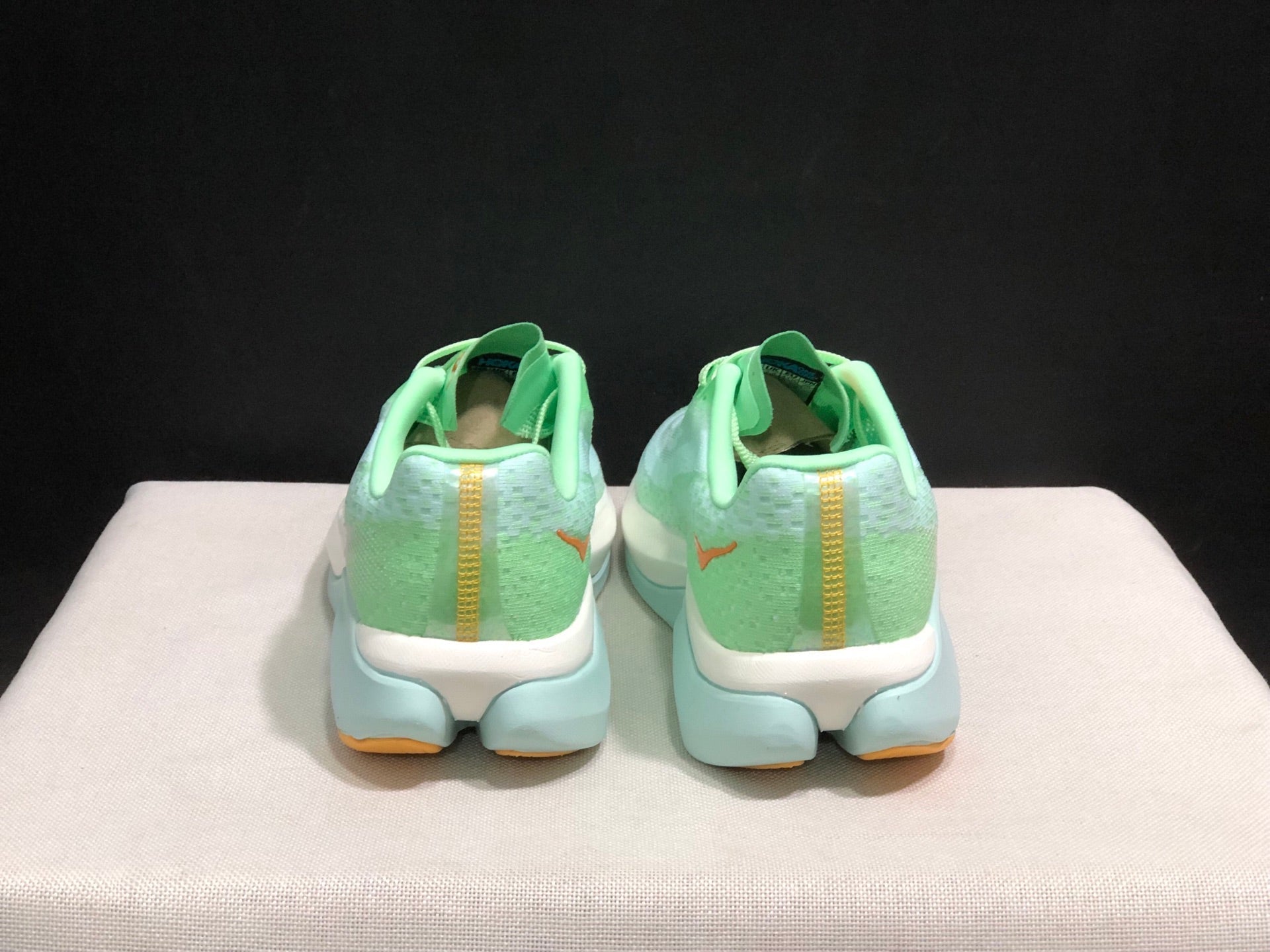 HOKA ONE ONE Mach X