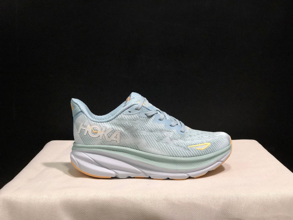 HOKA ONE ONE Clifton 9